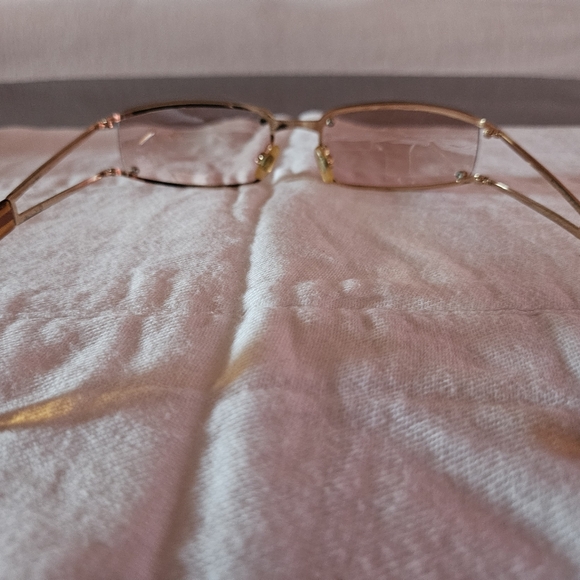 Woman's Pink Gold tinted Sunglasses - Picture 4 of 7